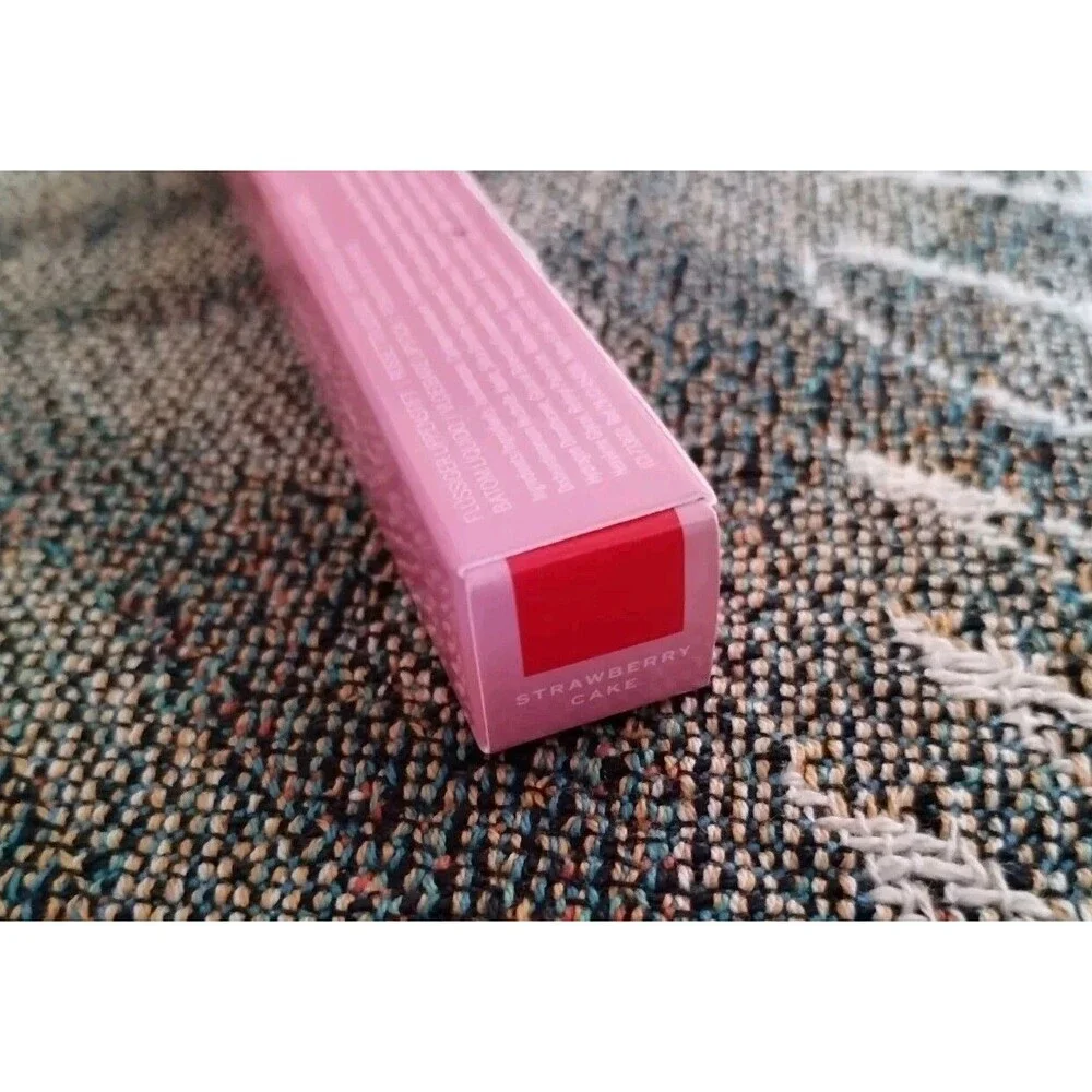 JACLYN Cosmetics Poutspoken Liquid Lipstick - Strawberry Cake Long-Wearing New